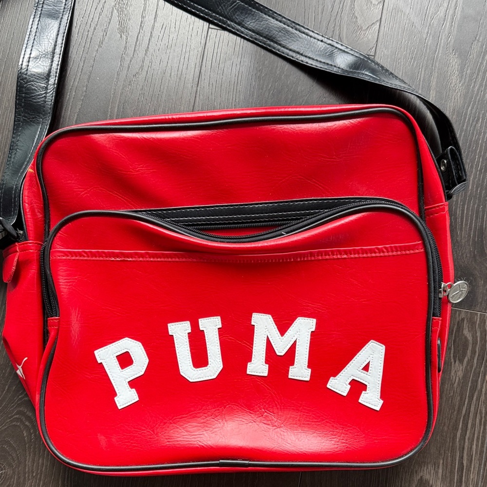 Puma Red and Black Messenger Bag with Sporty Design